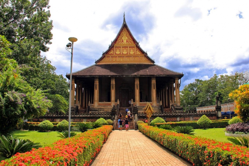 7 địa điểm du lịch nổi tiếng ở Lào