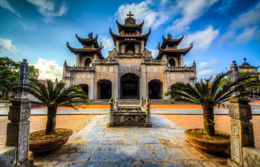 Khám phá những ngôi nhà thờ cổ ở Việt Nam