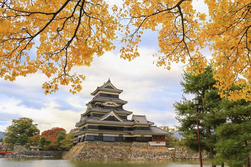 5 lâu đài cổ có kiến trúc độc đáo ở Nhật Bản