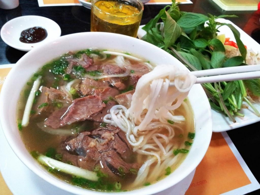 Phở Việt - món ngon đến tận miếng cuối cùng