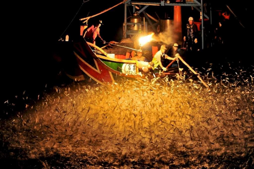 Nghề đánh cá truyền thống bằng lửa ở Đài Loan