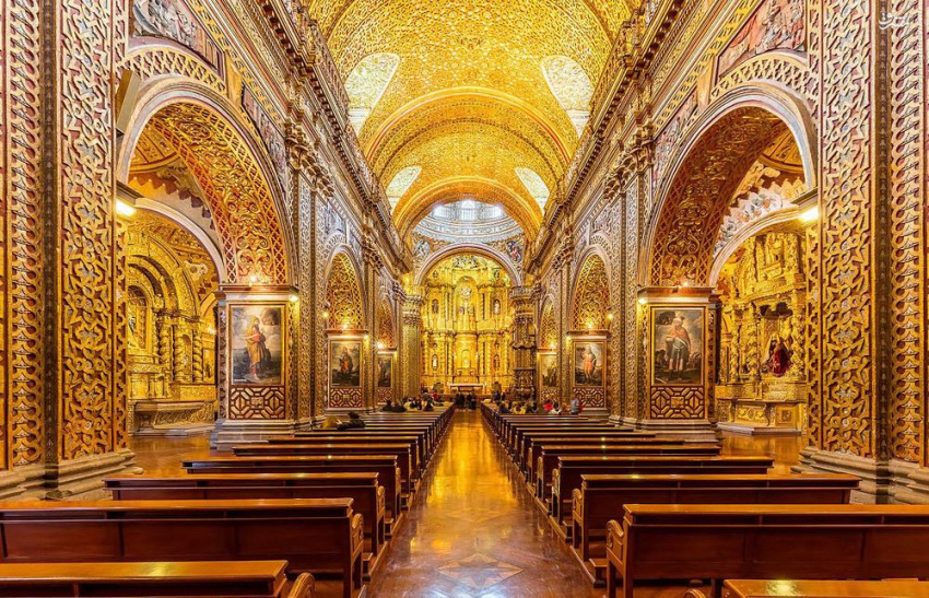 Choáng ngợp trước vẻ lộng lẫy của nhà thờ được dát 7 tấn vàng