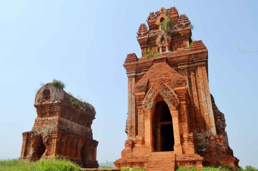 Những tháp Chăm nổi tiếng nhất Việt Nam