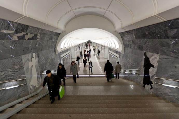 Bên trong hệ thống tàu điện ngầm 80 tuổi ở Nga