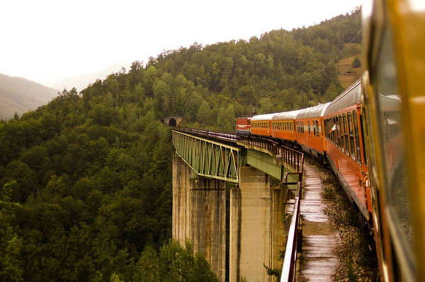 12 chuyến tàu lửa bạn nên thử một lần trong đời