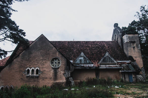 5 công trình bị bỏ hoang tại Việt Nam, muốn có những bức ảnh kì bí “hết cả hồn” thì nhất định phải đến!