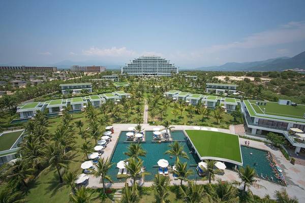 3N2Đ ở Cam Ranh Riviera Beach Resort & Spa 5 sao + Vé máy bay khứ hồi + Buffet sáng + 1 Buffet trưa hoặc tối chỉ 3.099.000 đồng