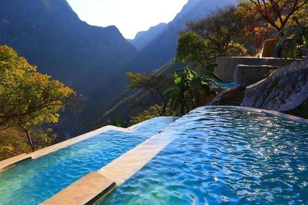 du lịch mexico, núi lửa mexico, thung lũng mezquital, bể bơi vô cực dưới chân núi lửa mexico