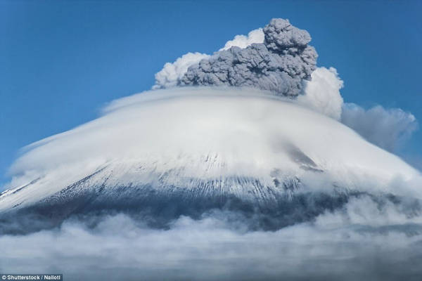Sức mạnh đáng sợ của thiên nhiên qua những đợt núi lửa phun trào