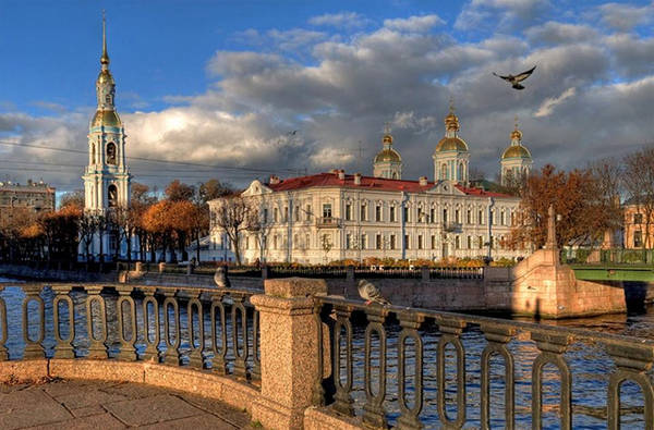Vẻ quyến rũ của Saint Petersburg – Venice vùng phương Bắc