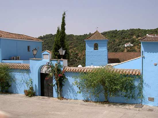 Thị trấn xanh da trời ở Tây Ban Nha
