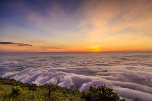 Săn mây, đón bình minh trên núi Bà Đen – Tây Ninh