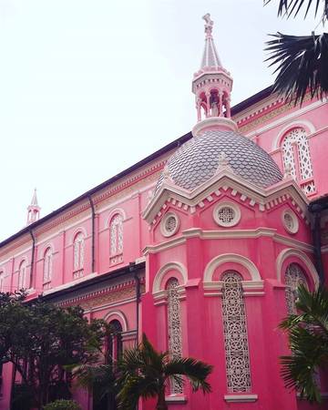 du lịch tphcm, khách sạn tphcm, nhà thờ tân định, sài gòn, chiêm ngưỡng cận cảnh vẻ đẹp của nhà thờ màu hồng ngay giữa lòng sài gòn