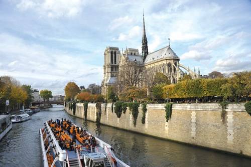 du lịch paris, mùa thu paris, nhà thờ đức bà paris, paris khi mùa thu lại về