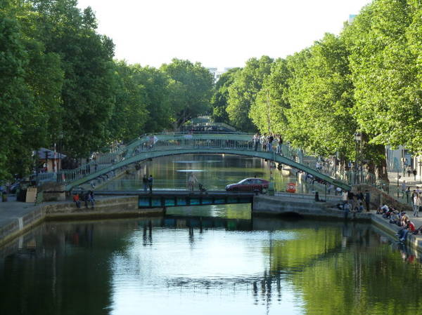 dòng kênh saint-martin, du lịch paris, du lịch pháp, điểm đến paris, khám phá vẻ đẹp paris xưa từ dòng kênh saint-martin