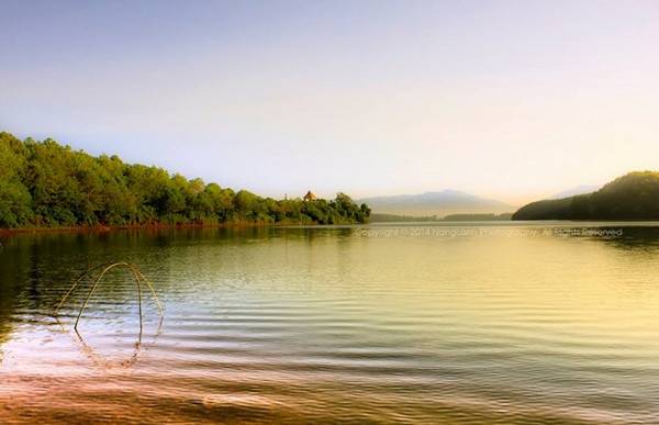 Về Biển Hồ xanh ngắt ở Pleiku