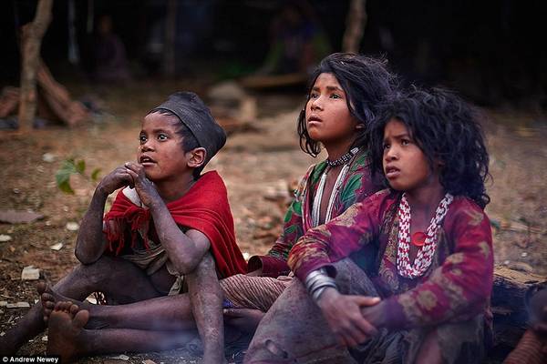 du lịch nepal, người raute, nhiếp ảnh gia andrew, vùng surkhet, điểm đến nepal, bộ tộc vẫn sống như thời nguyên thủy ở nepal
