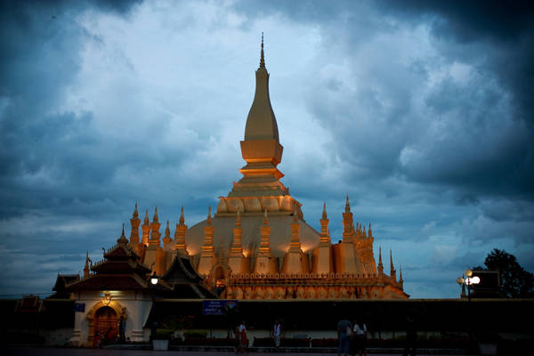 du lịch lào, du lịch luang prabang, hang pak ou, luang prabang, món ngon lào, xứ sở triệu voi, điểm đến lào, 7 ngày lang thang ‘xứ sở triệu voi’