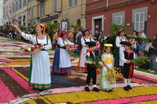 5 lễ hội hoa mùa hè ấn tượng nhất thế giới