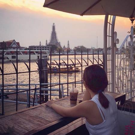du lịch bangkok, khách sạn bangkok, quán cà phê bangkok, sông chao praya, tour du lịch bangkok, vivi the coffee place, quán cà phê bangkok có view bờ sông chao praya tuyệt đẹp