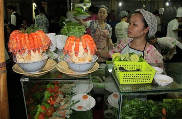 Du lịch Sài Gòn – No say với các tụ điểm ăn uống về đêm sôi động