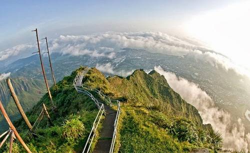 cầu thang haiku, du lịch hawaii, khách sạn, khách sạn hawaii, đảo oahu, haiku – ‘nấc thang lên thiên đường’ ở hawaii