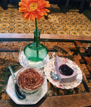 9 quán cafe nền gạch hoa ‘cực nghệ’ ở Sài Gòn mà bạn nên ghé qua… chụp hình