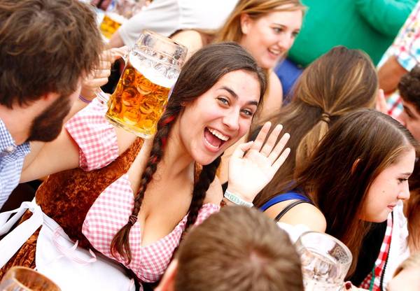 lễ hội bia oktoberfest, tour du lịch, những lễ hội ấn tượng trên khắp thế giới khiến bạn ‘cuồng chân’