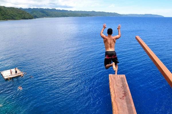 Du lịch Philippines trải nghiệm 8 hoạt động cuốn hút du khách trên biển Boracay