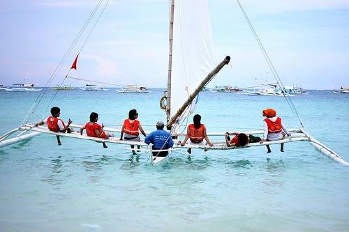 biển boracay, du lịch philippines, ivivu.com, khách sạn philippines, khach san philippines gia re, đặt phòng giá rẻ, du lịch philippines trải nghiệm 8 hoạt động cuốn hút du khách trên biển boracay