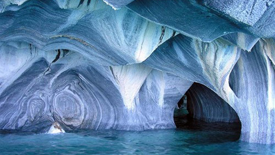 Top 10 hang động ngầm đẹp nhất thế giới