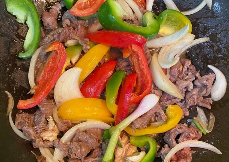 cách làm phở xào thịt bò rau củ nhanh gọn lẹ cho bữa tối dinh dưỡng