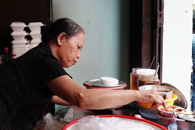 Quán ăn gốc Quảng Nam không tên vẫn đắt khách ở Sài Gòn