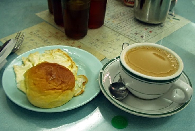 ẩm thực hong kong, du lịch hong kong, trà sữa hong kong, điểm đến hong kong, 4 kiểu uống trà sữa đặc trưng ở hong kong du khách nên trải nghiệm