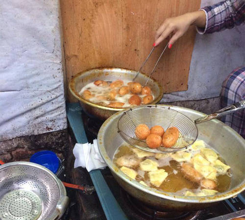 hà nội, tham quan hà nội, 5 hàng bánh rán mặn giá tiền lẻ nhưng ngon “không chê vào đâu được” của hà nội