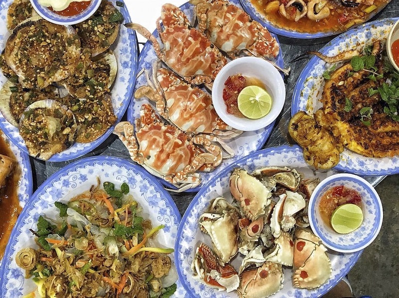 Du lịch Sầm Sơn ăn ở đâu ngon, hải sản tươi sống và giá cả niêm yết?