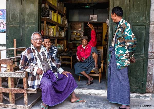 du lịch myanmar, khách sạn myanmar, tour du lịch myanmar, văn hóa myanmar, du lịch myanamar – nơi đàn ông mặc váy và dùng bột chống nắng