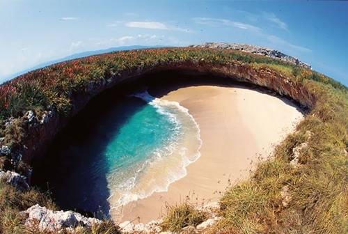 bãi biển, ivivu.com, khách sạn, chiêm ngưỡng vẻ đẹp ‘khó cưỡng’ của những bãi biển đẹp nhất thế giới