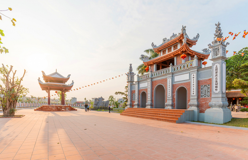 Danh sách 9 địa điểm du lịch nhất quyết phải ghé qua lúc đến Móng dòng, Quảng Ninh