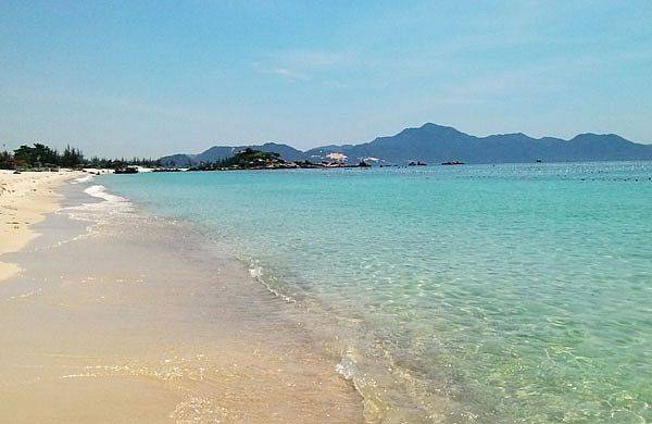 ivivu.com, khách sạn, 16 bãi biển đẹp hút hồn trong vùng biển tứ bình
