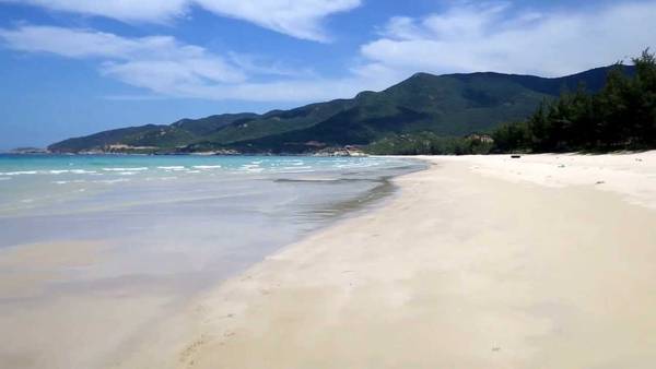 ivivu.com, khách sạn, 16 bãi biển đẹp hút hồn trong vùng biển tứ bình