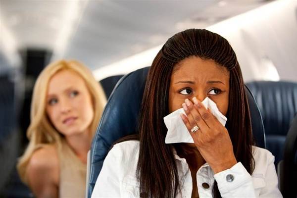 ivivu.com, khách sạn, mẹo du lịch, 13 bước tránh lây bệnh trên máy bay