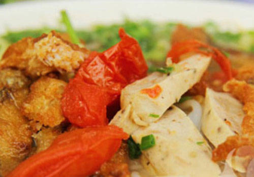 ivivu.com, đặt phòng giá rẻ, những món ăn khiến phố hoàng cầu đông nghẹt khách