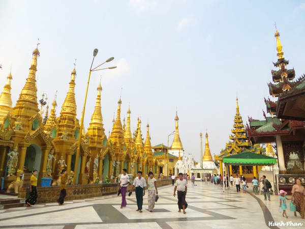 chùa shwedagon, du lịch myanmar, ivivu.com, thành phố yangon, đặt phòng giá rẻ, ngôi chùa dát 90 tấn vàng và hàng nghìn viên kim cương ở myanmar