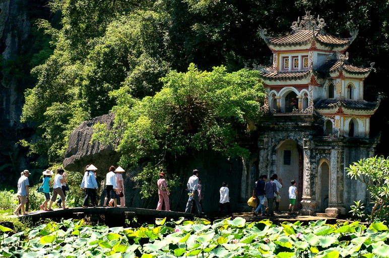 Top 6 điểm du lịch hùng vĩ tại Ninh Bình