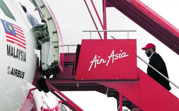 AirAsia mở rộng thêm đường bay mới ở khu vực Đông Nam Á vào năm 2015