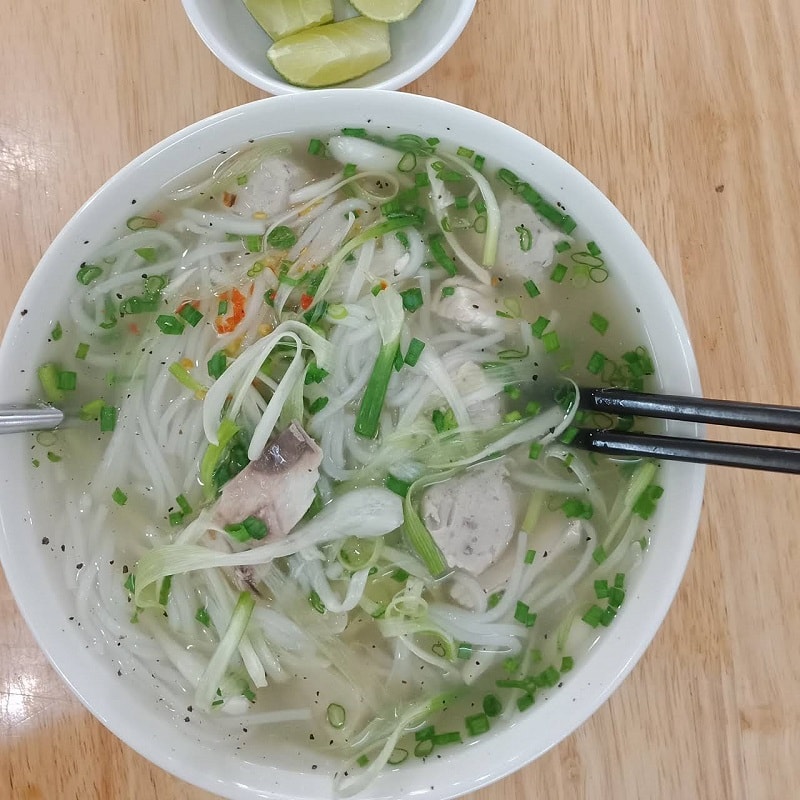 Oanh tạc các quán ăn ngon ở Nha Trang bao chất, bao rẻ cực hot