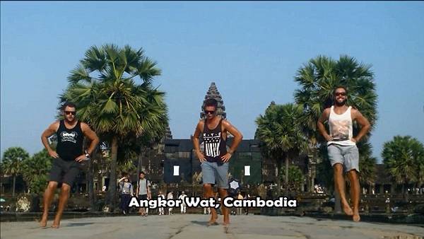 clip du lịch, video clip du lịch, thích thú với clip ba chàng trai “nhảy múa” qua 23 quốc gia