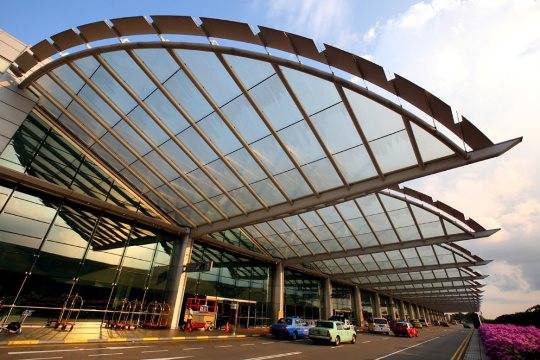 bar tiki, sân bay changi singapore, singapore, singapore airline, skytrain changi, đi singapore, trải nghiệm sân bay tốt nhất thế giới
