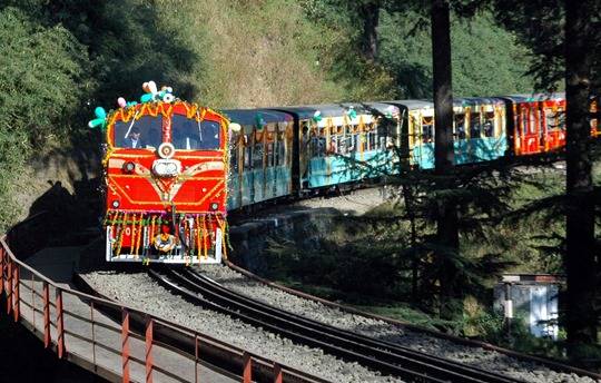 ấn độ, darjeeling himalayan railway, himalaya, kalka shimla railway., mountain railways of india, nilgiri mountain railway, xe lửa, khám phá những cung đường sắt băng qua dãy himalaya
